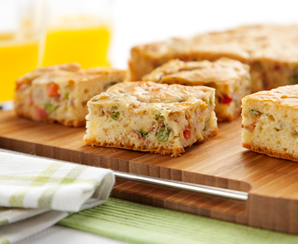 Bolo salgado de atum com legumes