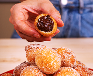 Bolinho de Chuva de Brigadeiro